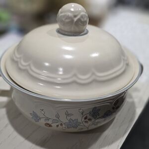 Vintage Cordella Floral Ceramic Cassserole Dish
